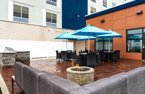 Paris Hotel | Hampton Inn Paris IL, IL