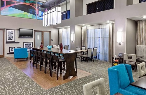 Cedar Rapids Hotel | Hampton Inn & Suites Cedar Rapids - North