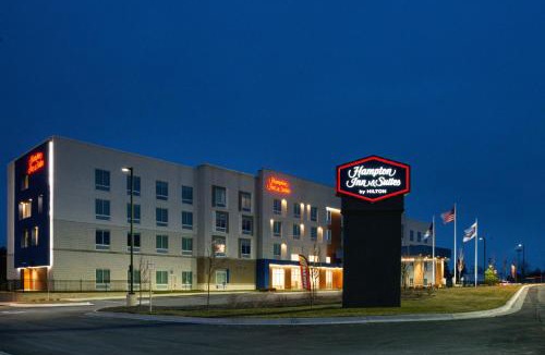 Adrian Hotel | Hampton Inn & Suites Adrian, Mi