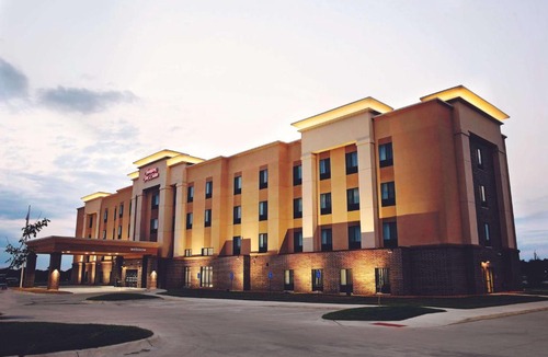 Urbandale Hotel | Hampton Inn & Suites Des Moines/Urbandale Ia