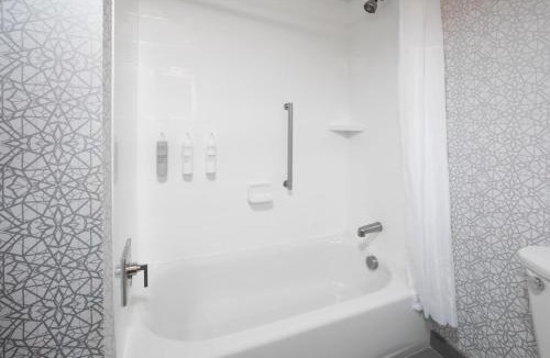 La Grande Hotel | Hampton Inn & Suites La Grande, Or