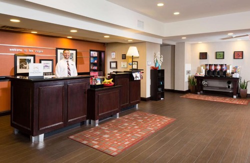 Seven Hills Hotel | Hampton Inn & Suites Las Vegas South