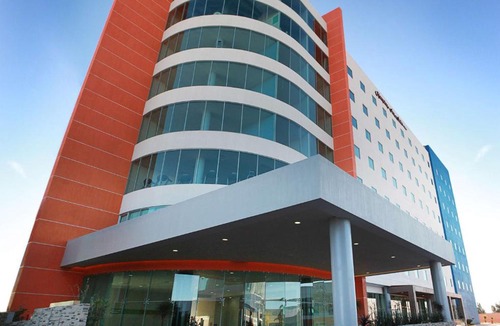 Aguascalientes Hotel | Hampton Inn & Suites by Hilton Aguascalientes Aeropuerto