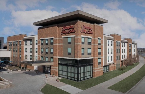 NoDo District Hotel | Hampton Inn & Suites Omaha-Downtown