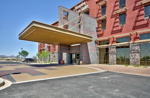 Scottsdale Hotel | Hampton Inn & Suites Scottsdale at Talking Stick