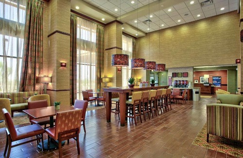 Scottsdale Hotel | Hampton Inn & Suites Scottsdale at Talking Stick
