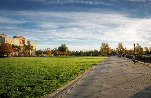 Fairfield Hotel | Hampton Inn & Suites Suisun City Waterfront