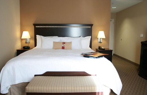 Topeka Hotel | Hampton Inn Topeka