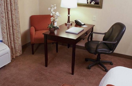 North Las Vegas Hotel | Hampton Inn Las Vegas North Speedway