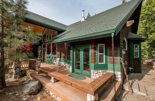 Granite Ridge House | Handel's Pride