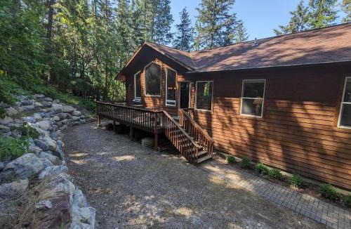Bigfork House | Hanging Rock Get Away