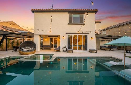 Coachella House | Happy Elephant Multi-family Pool & Games Retreat