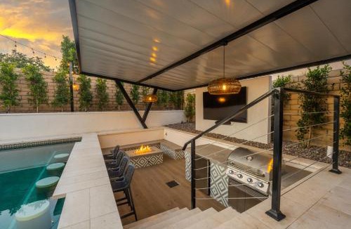 Coachella House | Happy Elephant Multi-family Pool & Games Retreat