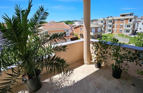 Ulcinj Apartment | Haus Carla