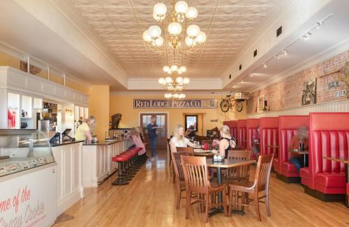 Red Lodge House | Hauser House Unit 1 Dog Friendly