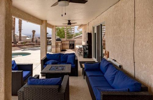 Lake Havasu City House | HavaMemorable Stay Pool Spa Firepit VIEWS!