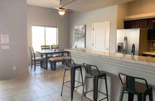 Lake Havasu City House | Havasu Retreat! Pool, Spa, Gym & View