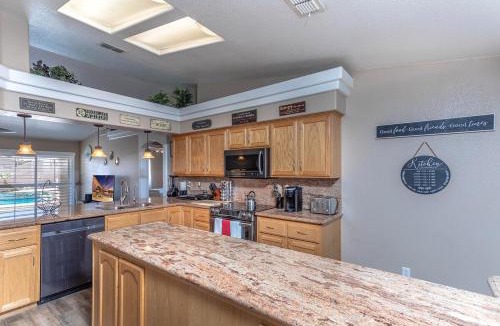 Lake Havasu City Villa | Havasu Tropics - Pool, Spa, Game Room, Sleeps 14