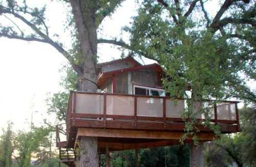Oakhurst House | Hawk's Rest