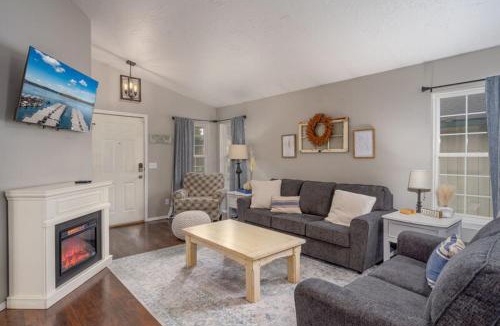 Coeur d'Alene House | Hayden Downtown, Near Triple Play, Comfort, Convenient