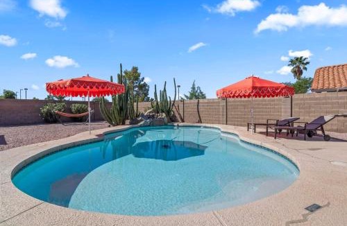 Mesa House | Heated Pool, Hot Tub, Games & more!