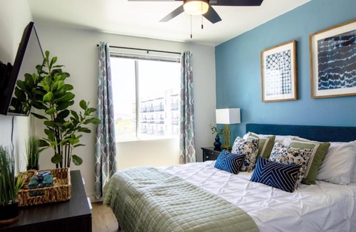 Desert View Village Apartment | Heated Pool Rooftop Sunsets King Bed Near Golf
