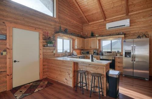 Island Park House | Henry's Lake View Cabin + BBQ + Fire Pit + Decks!