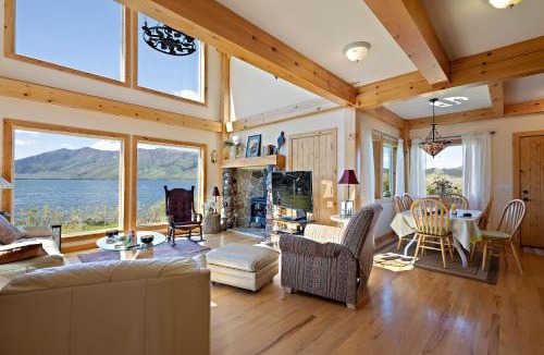 Island Park House | Henrys Lake Goose Bay by KABINO On Henrys Lake almost 3 Acres Satellite Wifi