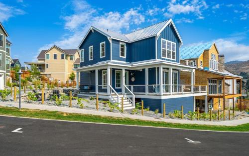 Chelan House | Here Comes the Sun #123