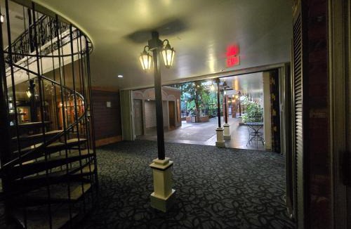 Great Falls Hotel | Heritage Inn