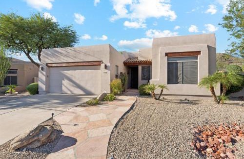 Arrowhead Ranch House | Hidden Oasis