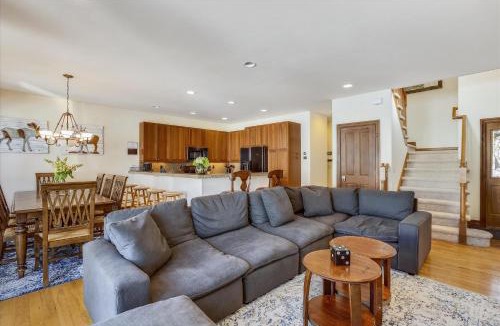 The Highlands House | Highland Greens 71, Townhome In Breckenridge, Private Hot Tub with Great View