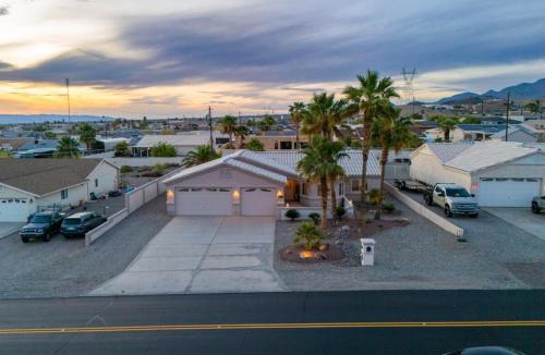 Lake Havasu City Villa | Highlander Haven - Pool, Spa, Comfort, Central