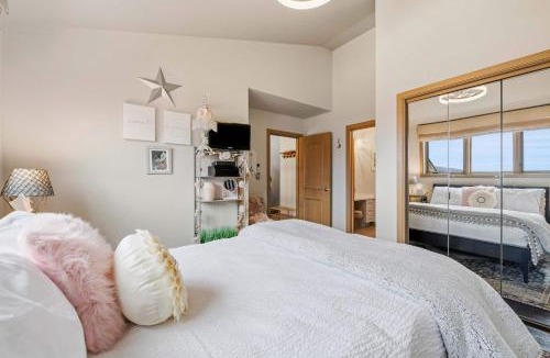Highlands Townhomes Apartment | Highlands Slopeside 503 by East West Hospitality