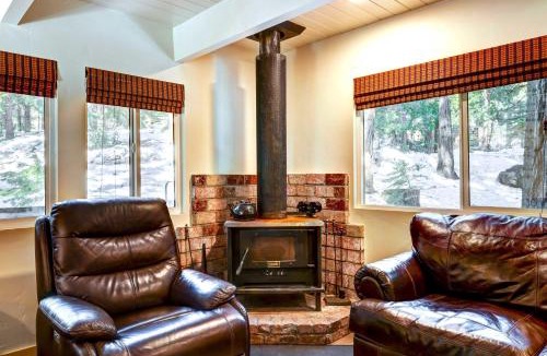 Cold Springs House | Hike, Fish & Explore: California Cabin w/Deck!