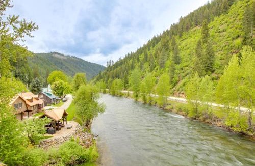 Avery Apartment | Hike & Fish: Mountain Getaway in Avery!