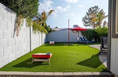 Paradise Valley Village House | Hilde Homes Relaxing Villa Heated Pool & Hot Tub
