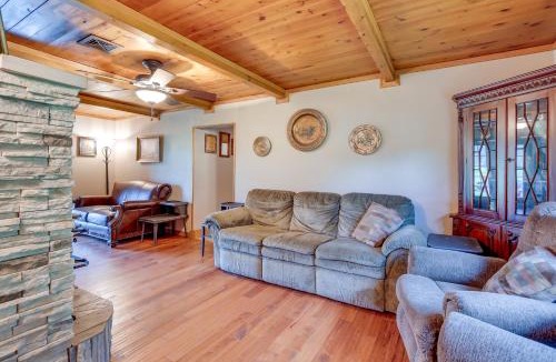 Hill City House | Hill City Haven ~ 23 Mi to Rapid City!