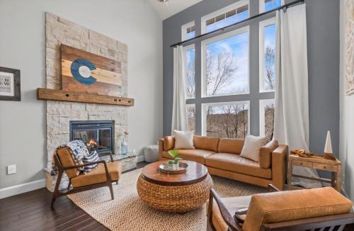 Fort Collins House | Hillside at Horsetooth Lake & Mountain Views, Near Trails