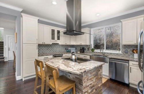 Fort Collins House | Hillside at Horsetooth Lake & Mountain Views, Near Trails