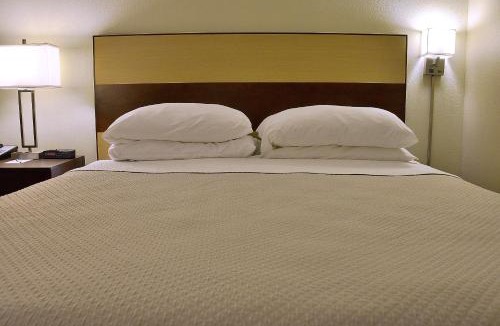 Billings Hotel | Hilltop Inn by Riversage