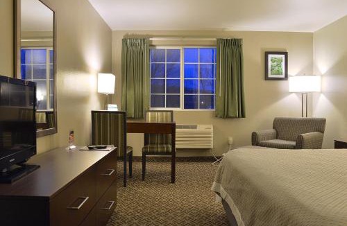 Billings Hotel | Hilltop Inn by Riversage