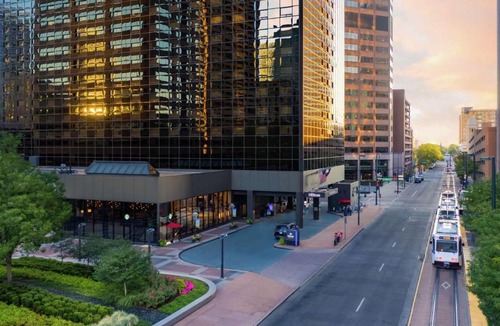 Downtown Denver Hotel | Hilton Denver City Center