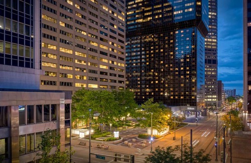 Downtown Denver Hotel | Hilton Denver City Center
