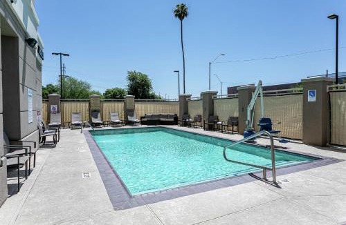 Downtown Phoenix Hotel | Hilton Garden Inn Phoenix Airport North