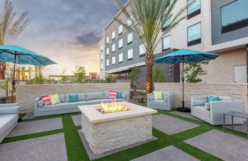 Surprise Hotel | Hilton Garden Inn Surprise Phoenix