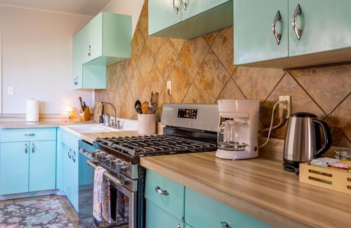 Cody House | Historic 3 bedroom Cabin Downtown Cody Yellowstone