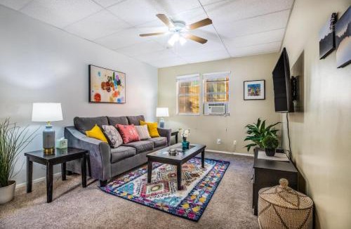 Lower Avenues Apartment | Historic Avenues Apt - Explore Downtown by Foot