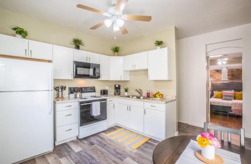 Lower Avenues Apartment | Historic Avenues Apt - Explore Downtown by Foot