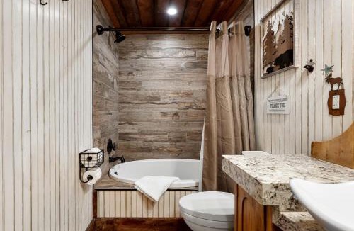 Grand Lake House | Historic Cabin Near Grand Lake & Rocky Mountain National Park, Colorado